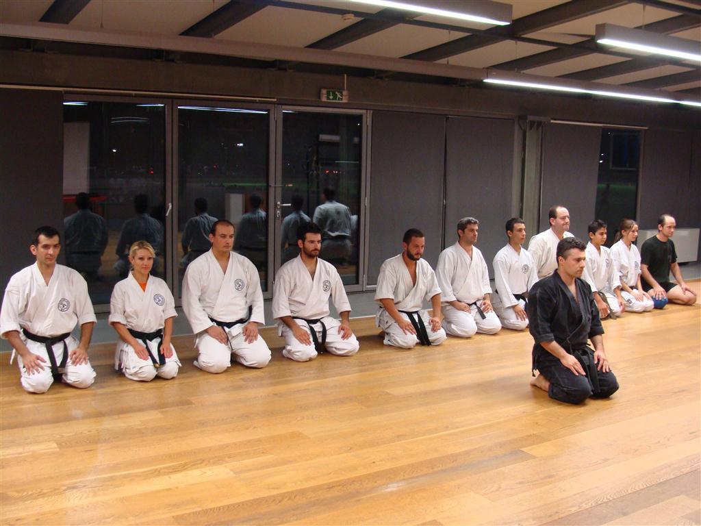 Μαθητές σε Παράταξη στο Dojo